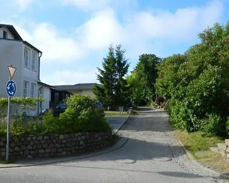 Homestay Im Ostseebad Goehren Reb004 *